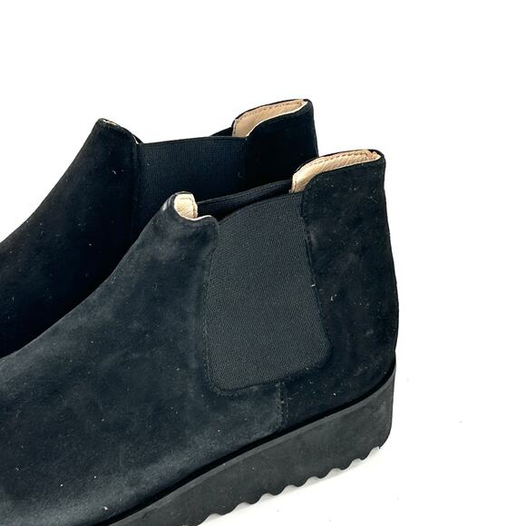 Amalfi by Rangoni Enrico Chelsea Boot 4 NWOT Black Suede Ankle Booties - Picture 5 of 7